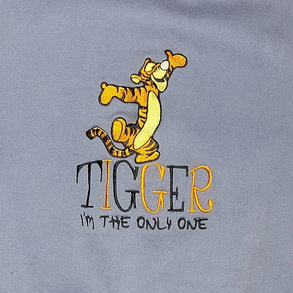 Vintage 90s Tigger Im The Only One Blue Colorblock Sweatshirt Medium Pooh Disney
